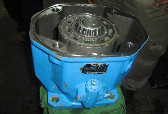 Service and overhaul of Hydraulic Pump