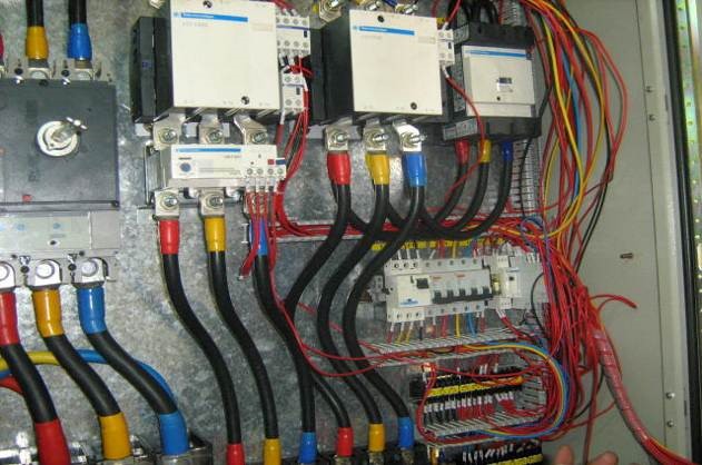 Troubleshoot electrical wiring crane